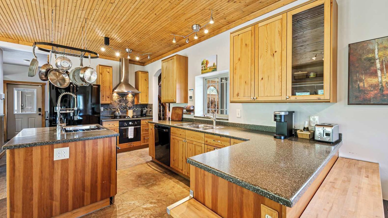 Photo of Kitchen in Silver Summit