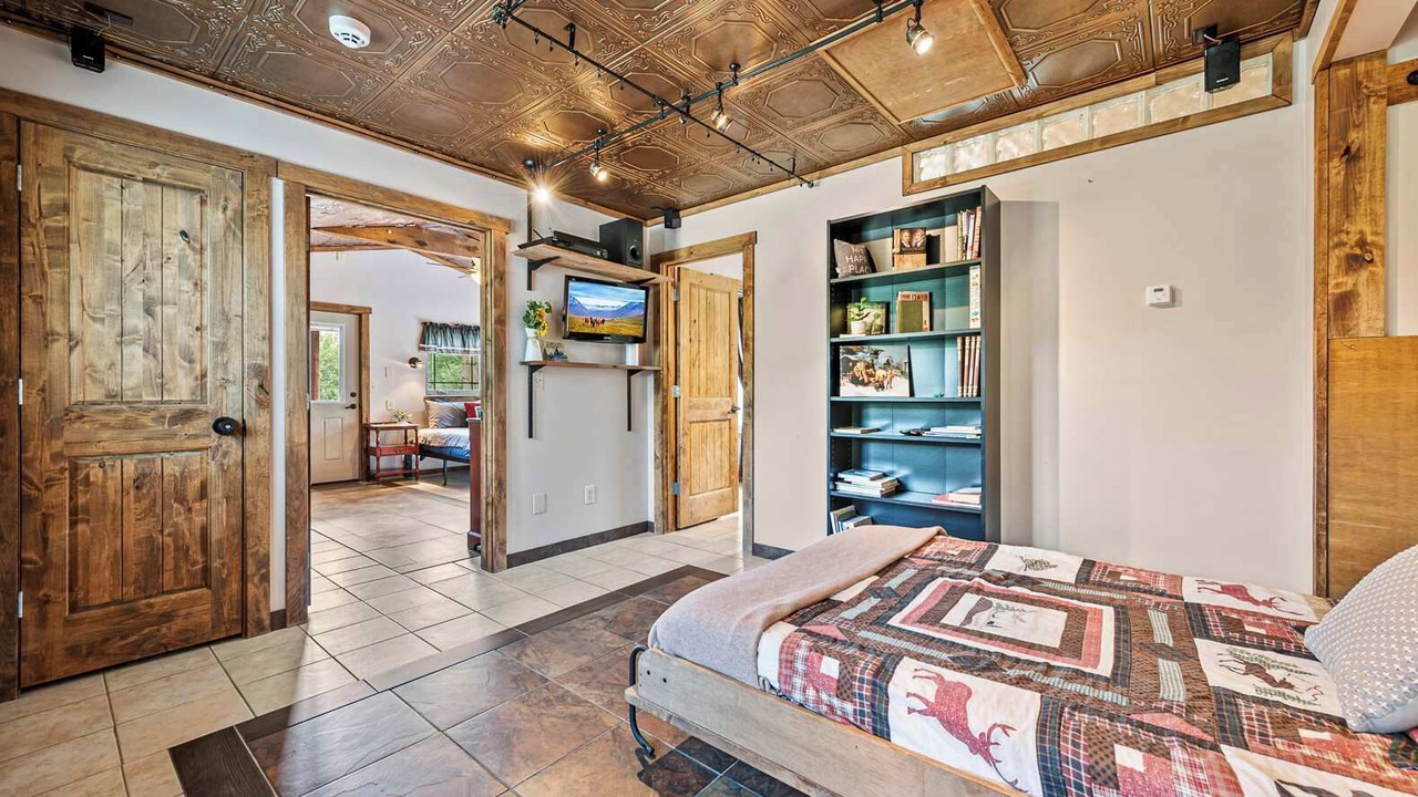 Photo of Bedroom in Silver Summit
