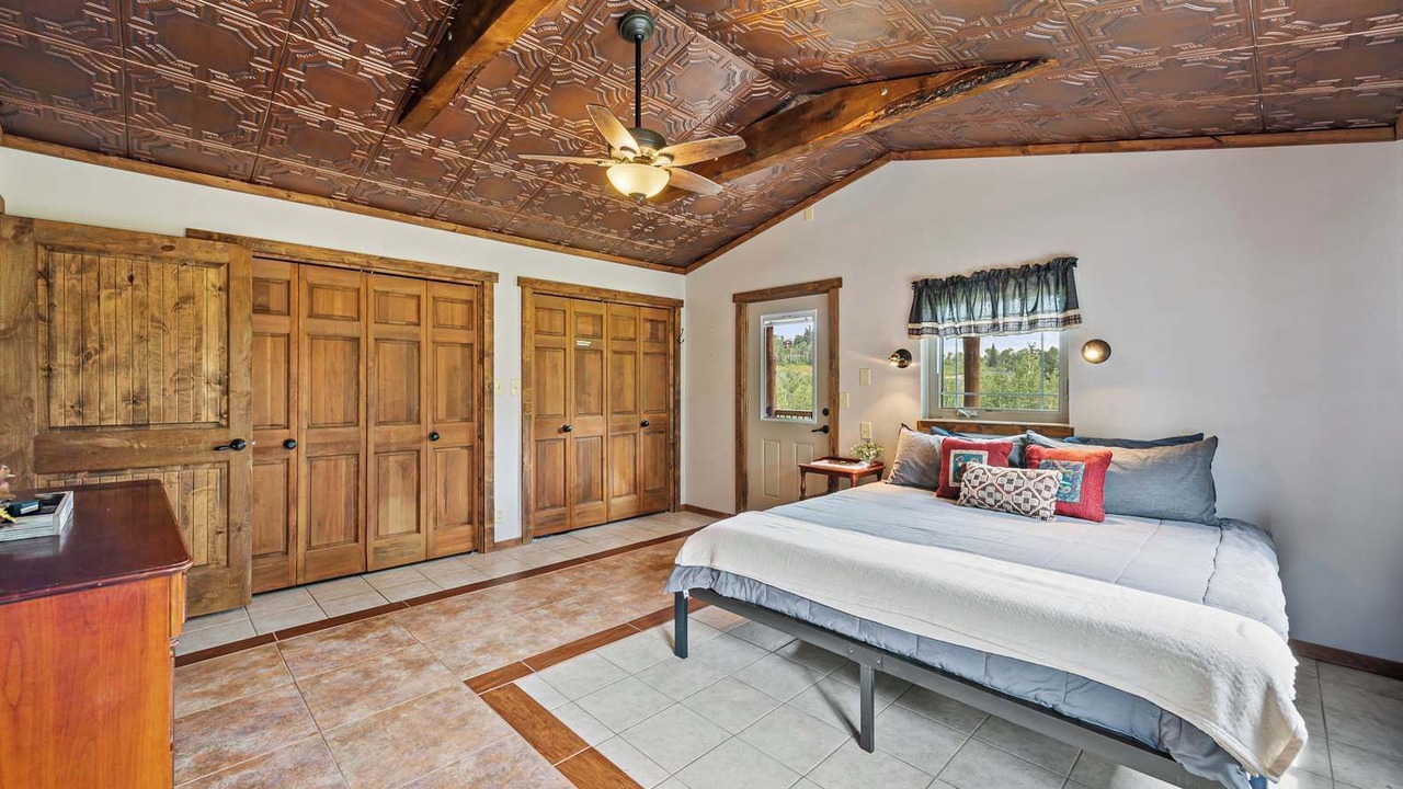 Photo of Bedroom in Silver Summit