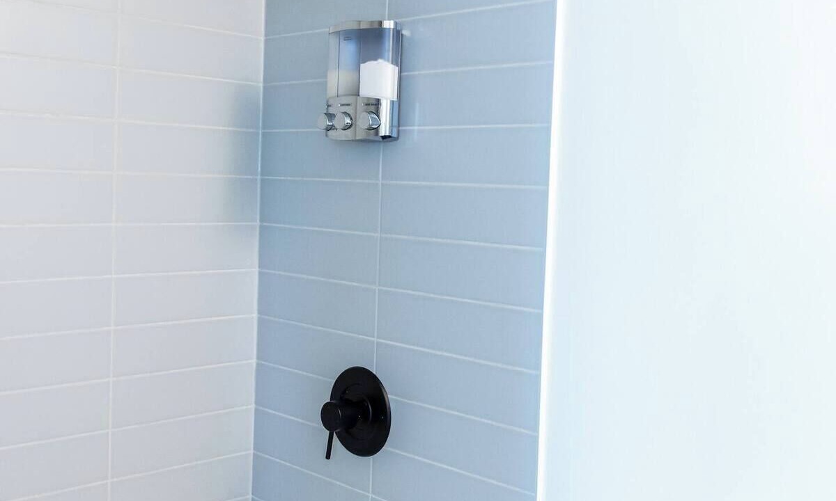 Photo of Bathroom in Harwood