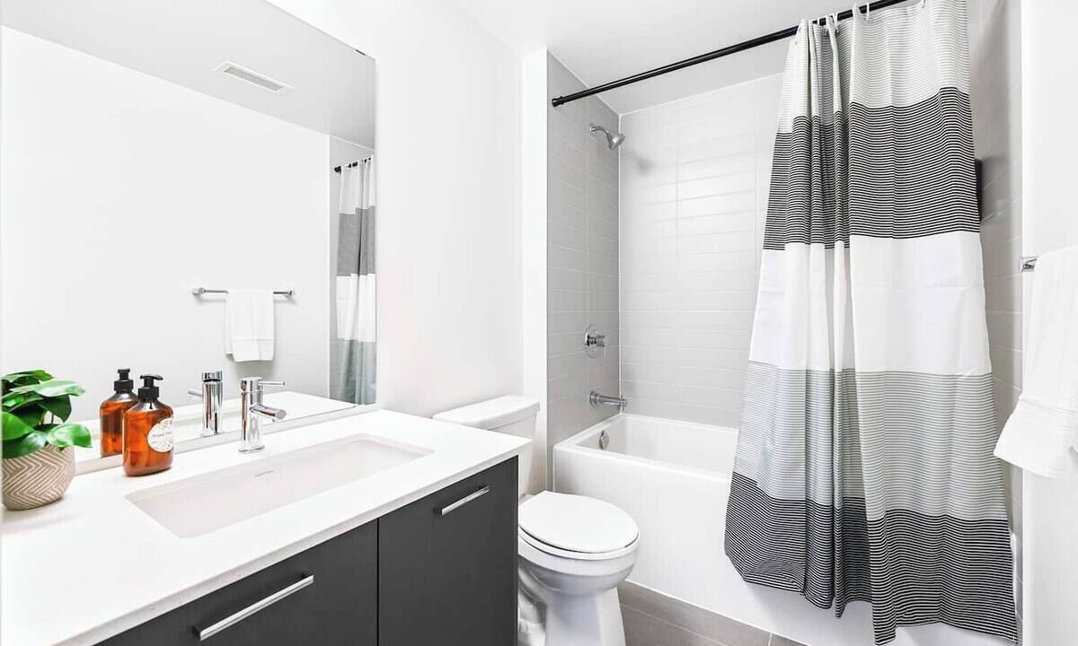 Photo of Bathroom in Harwood