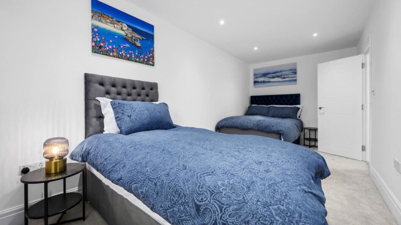 Photo of Others in Didsbury