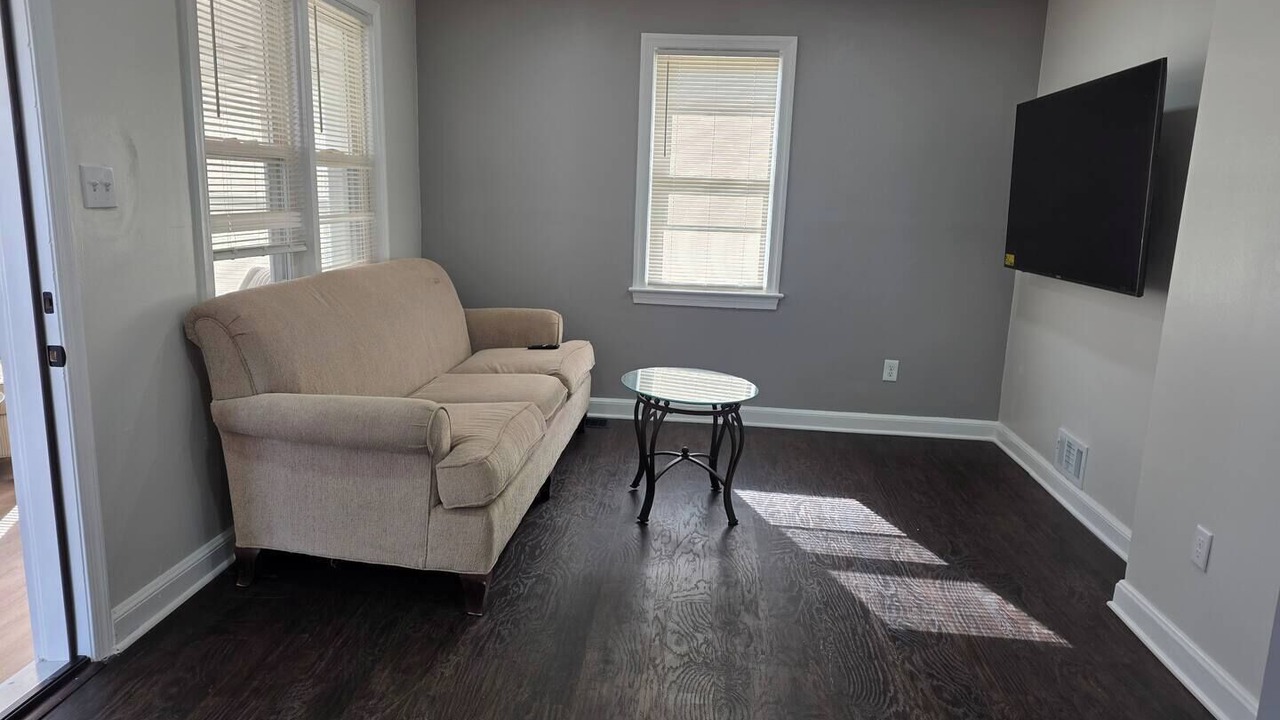 Photo of Livingroom in Centreville