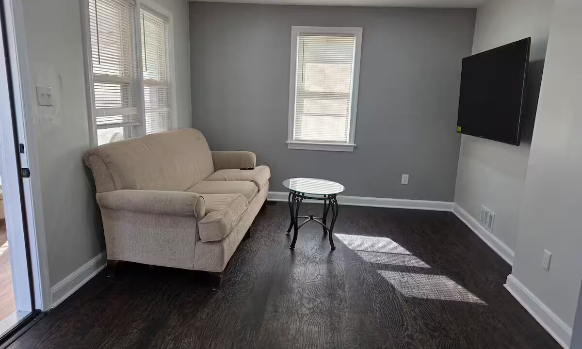 Photo of Livingroom in Centreville