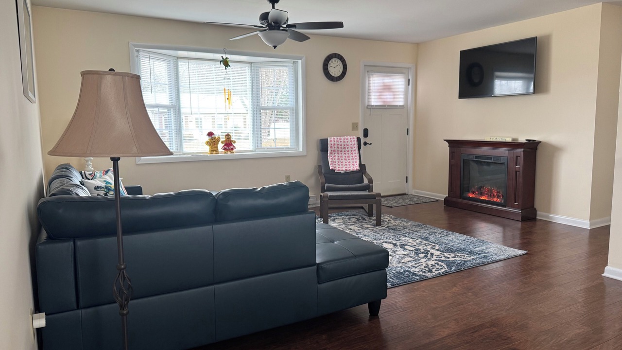 Photo of Livingroom in Easton