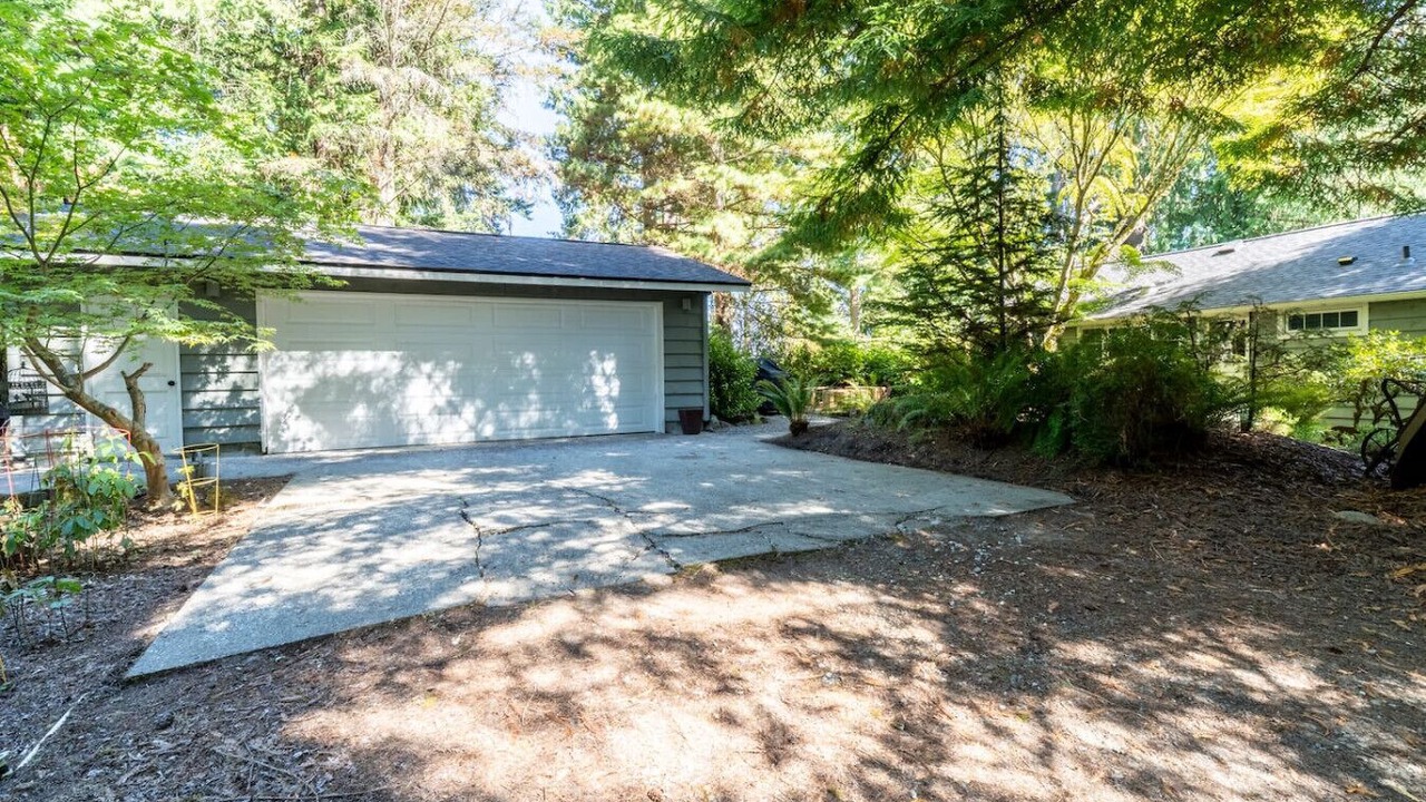 Photo of Outdoor in Rollingbay