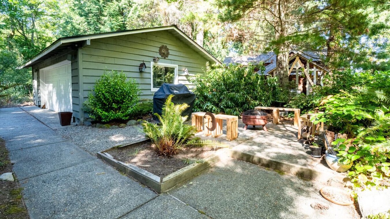 Photo of Patio Balcony in Rollingbay
