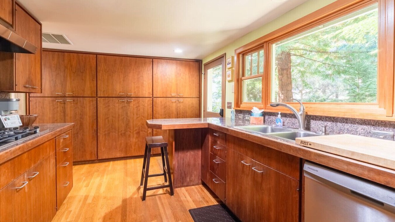 Photo of Kitchen in Rollingbay