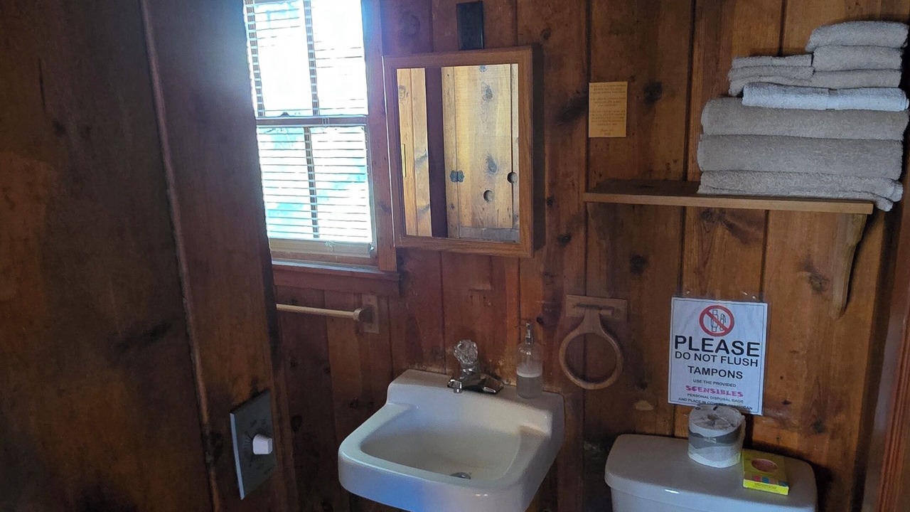 Photo of Bathroom in Mayhill