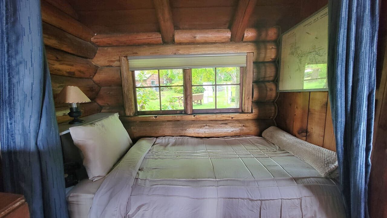 Photo of Bedroom in Hansville