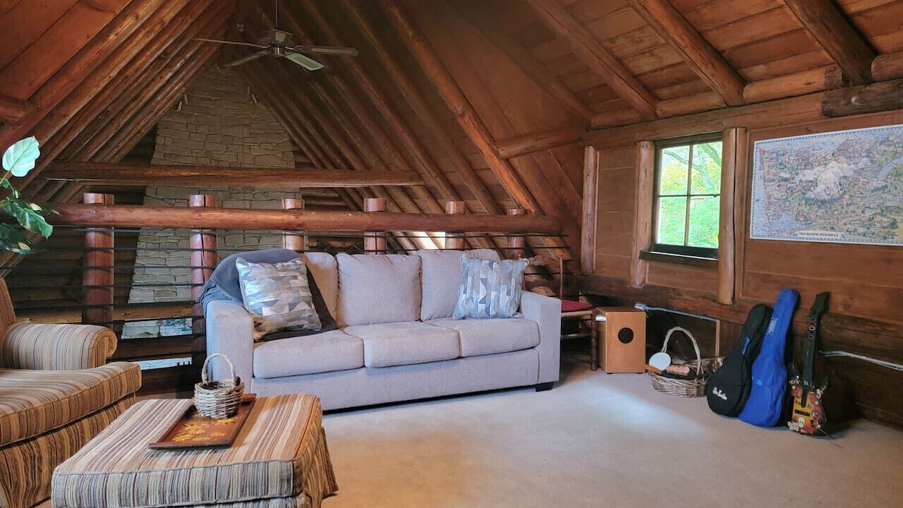 Photo of Livingroom in Hansville