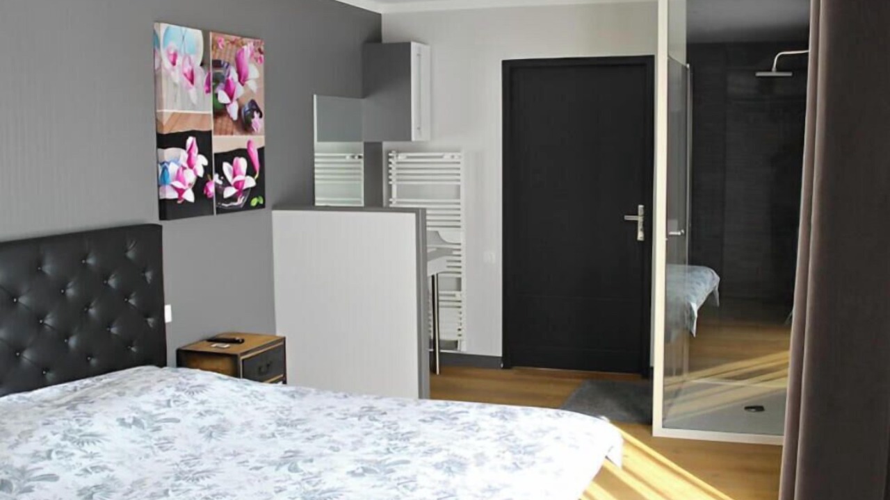 Photo of Bedroom in Lherm
