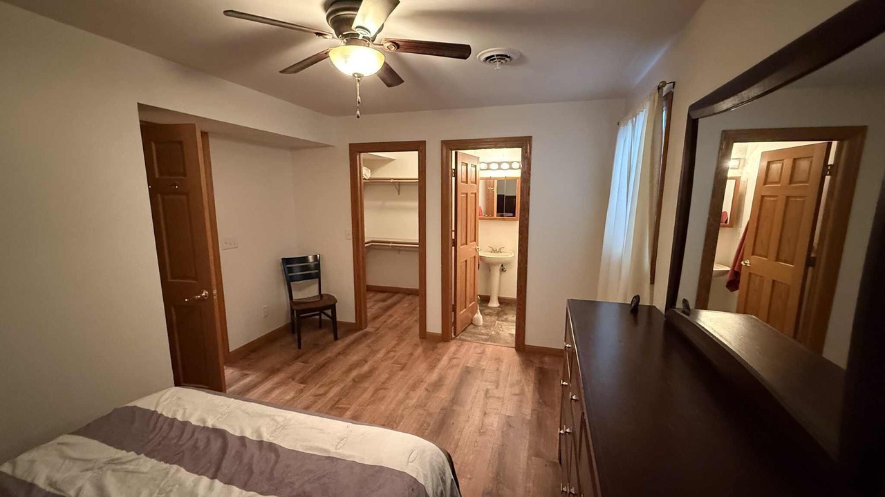 Photo of Bedroom in La Salle