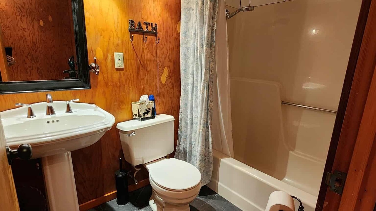 Photo of Bathroom in Town of Amboy