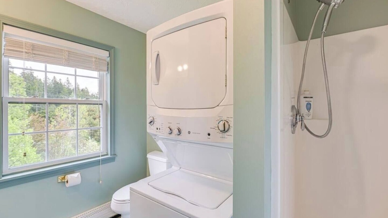 Photo of Bathroom in West Tremont