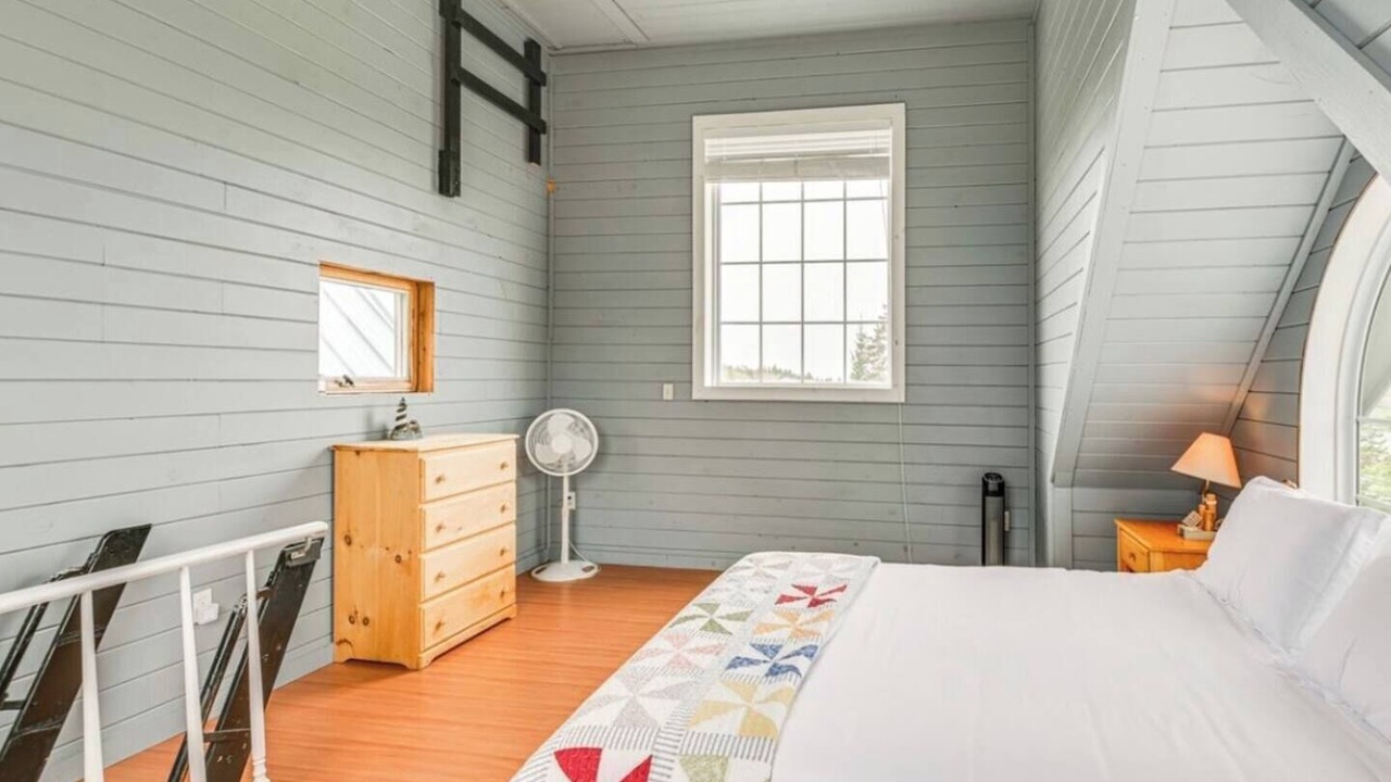 Photo of Bedroom in West Tremont