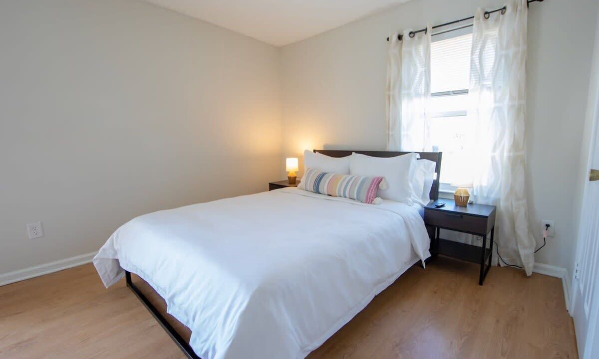 Photo of Bedroom in Northwest