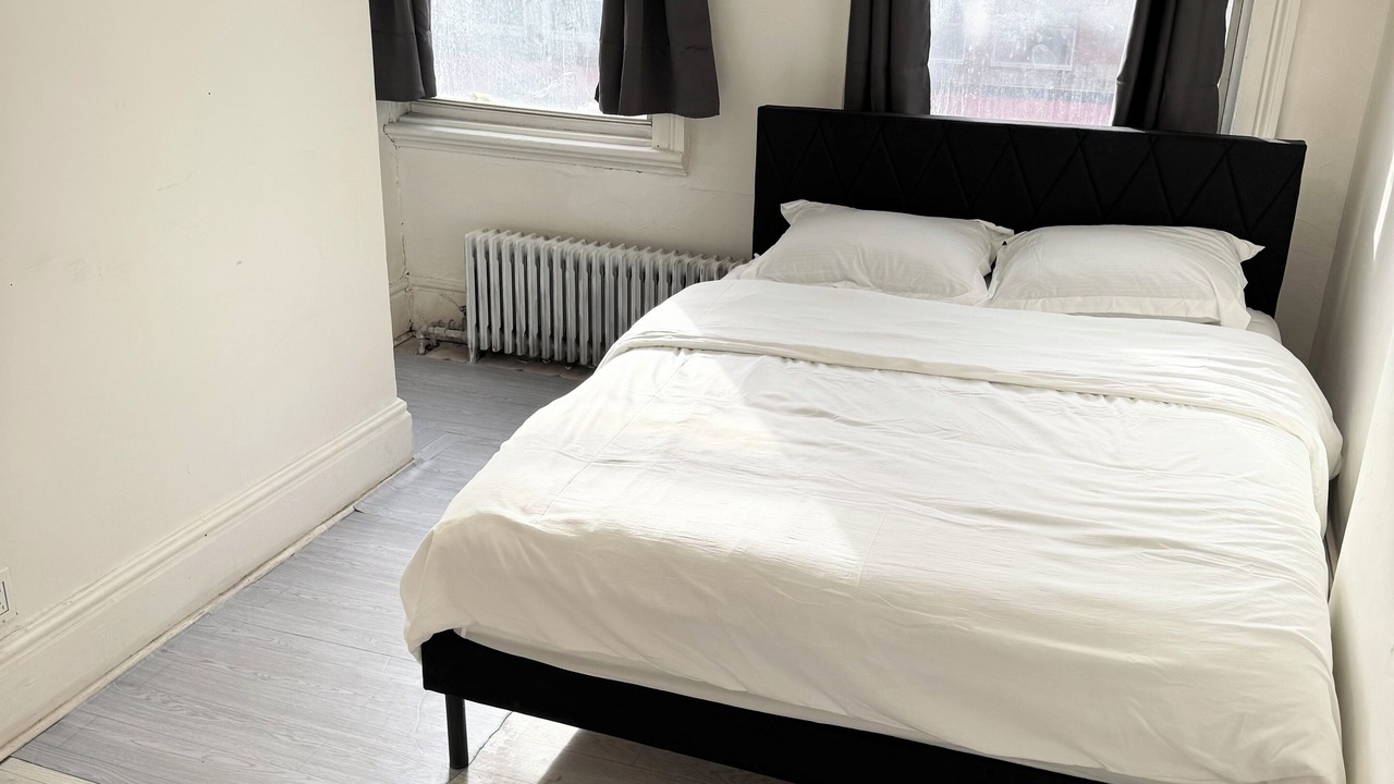 Photo of Bedroom in Downtown London