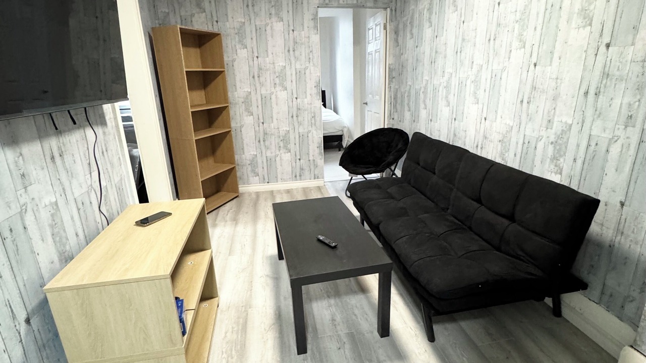 Photo of Livingroom in Downtown London