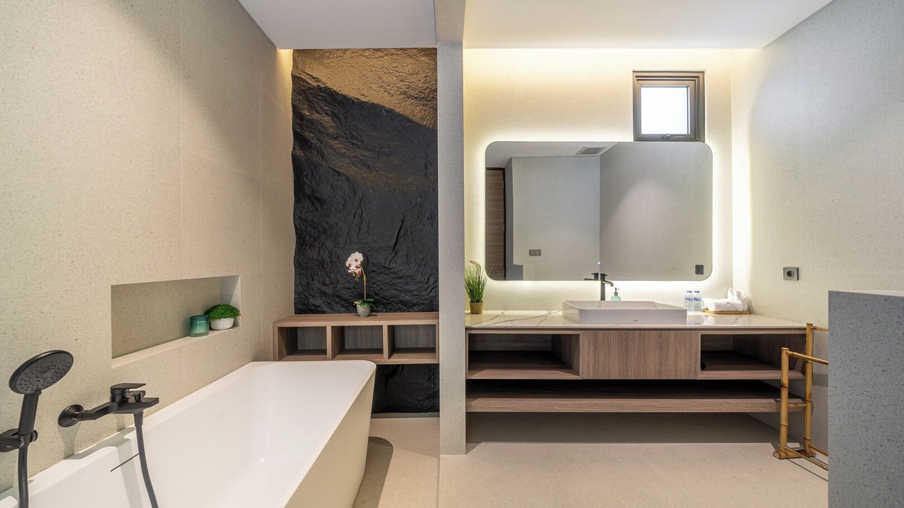 Photo of Bathroom in Tibubeneng