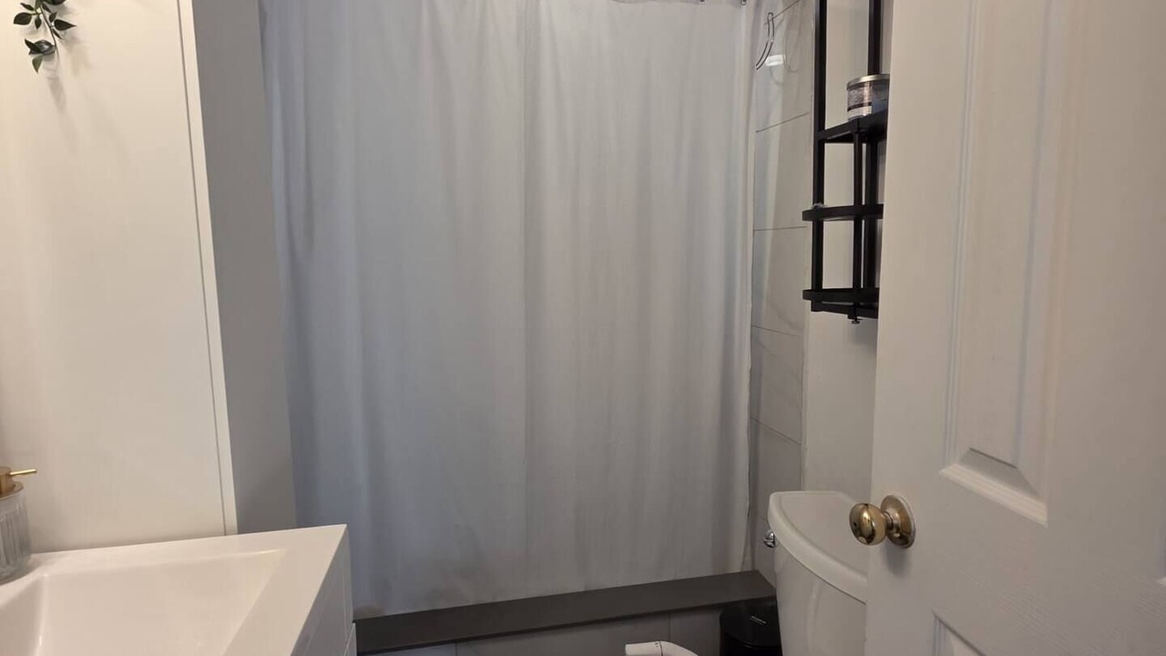Photo of Bathroom in Lisgar