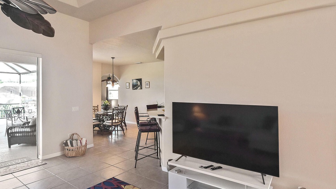 Photo of Livingroom in Long Meadow