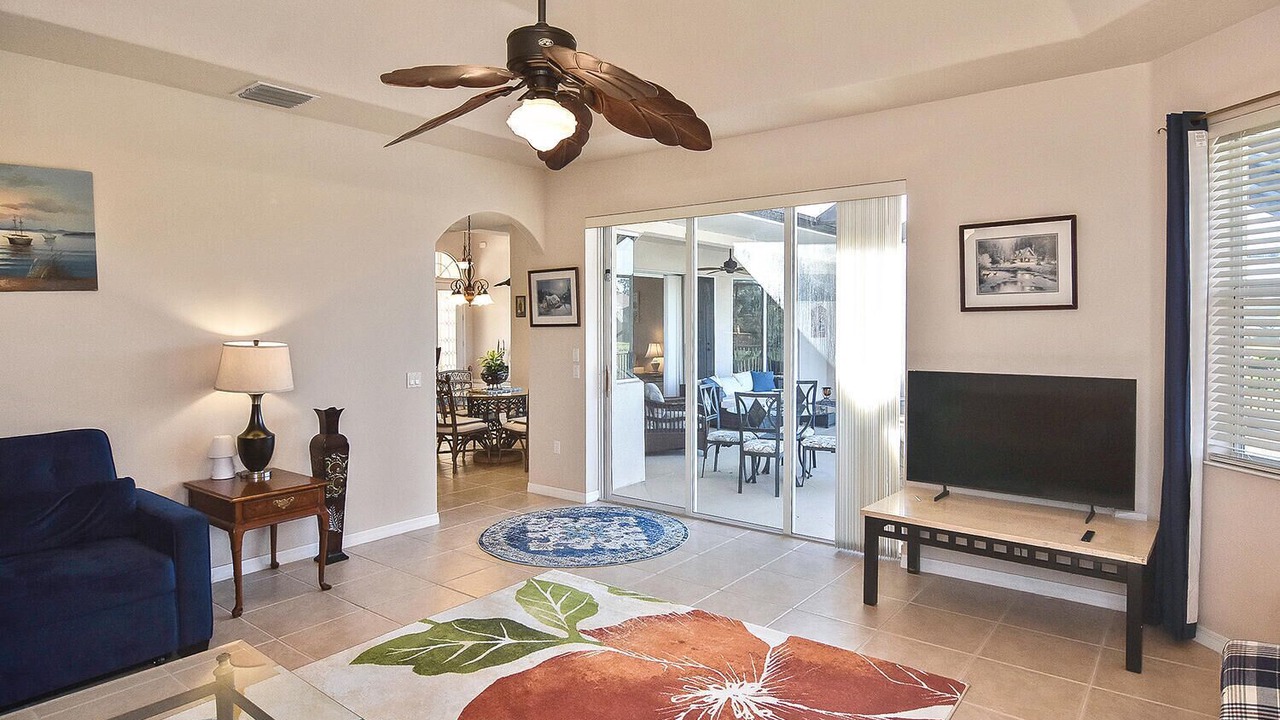 Photo of Livingroom in Long Meadow