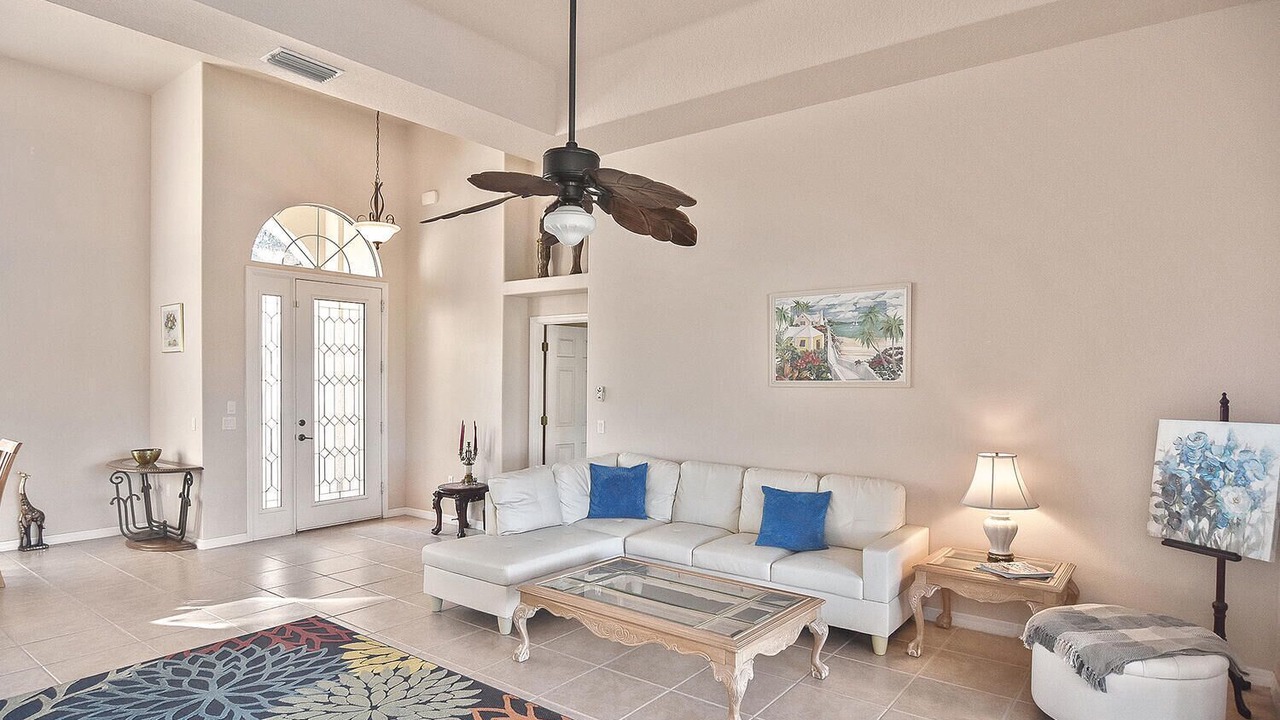 Photo of Livingroom in Long Meadow