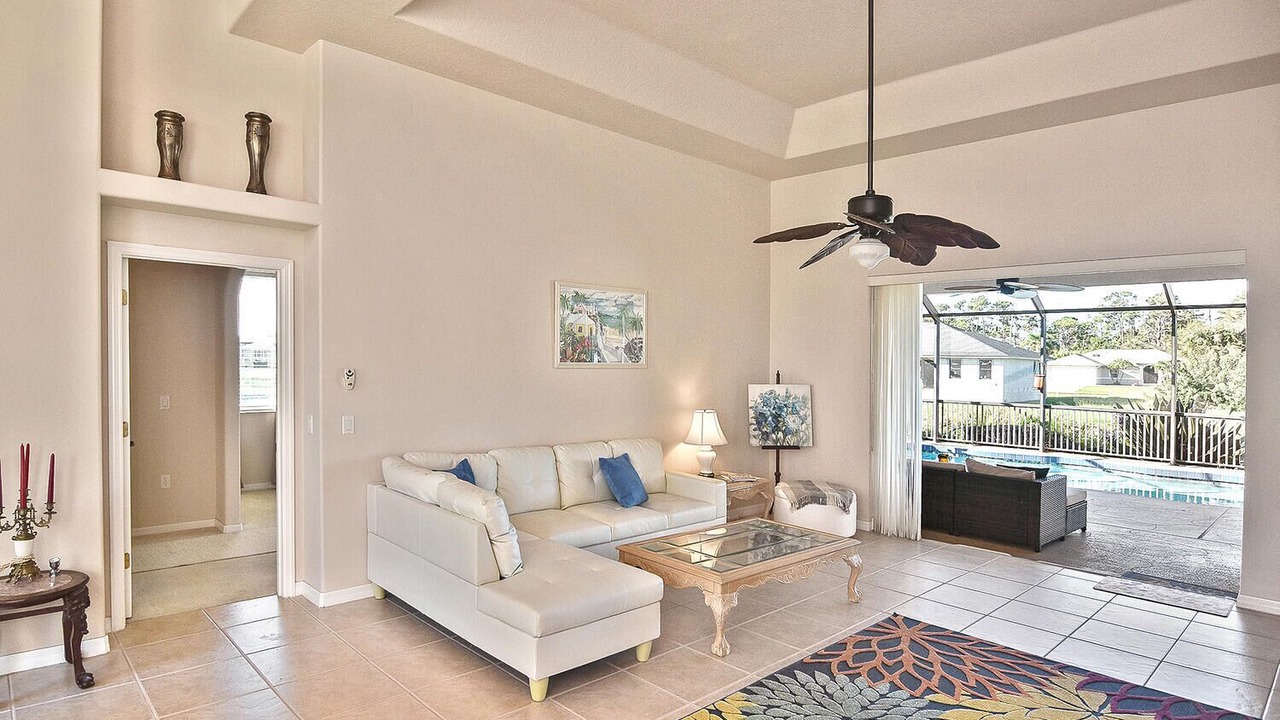 Photo of Livingroom in Long Meadow
