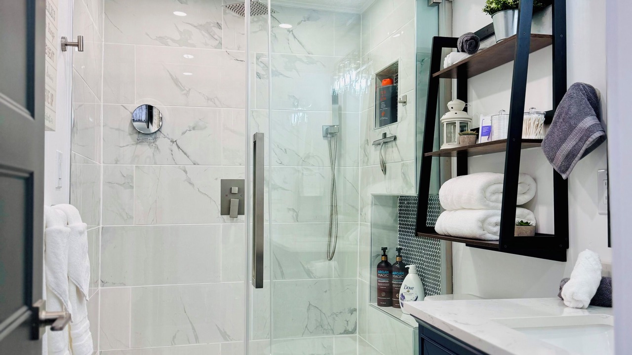 Photo of Bathroom in Murray