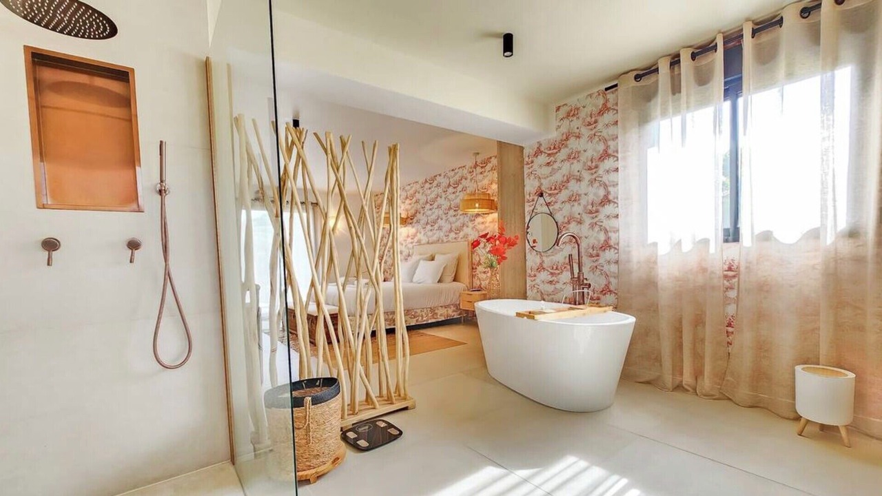 Photo of Bathroom in Vieux-Bourg