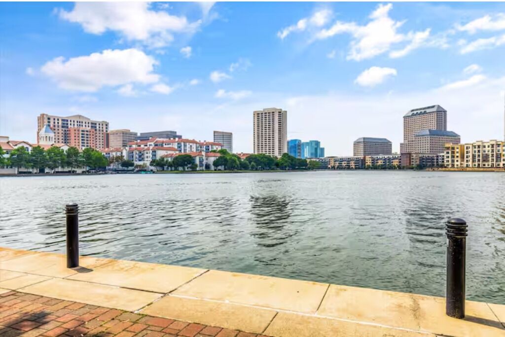 Photo of Others in Las Colinas