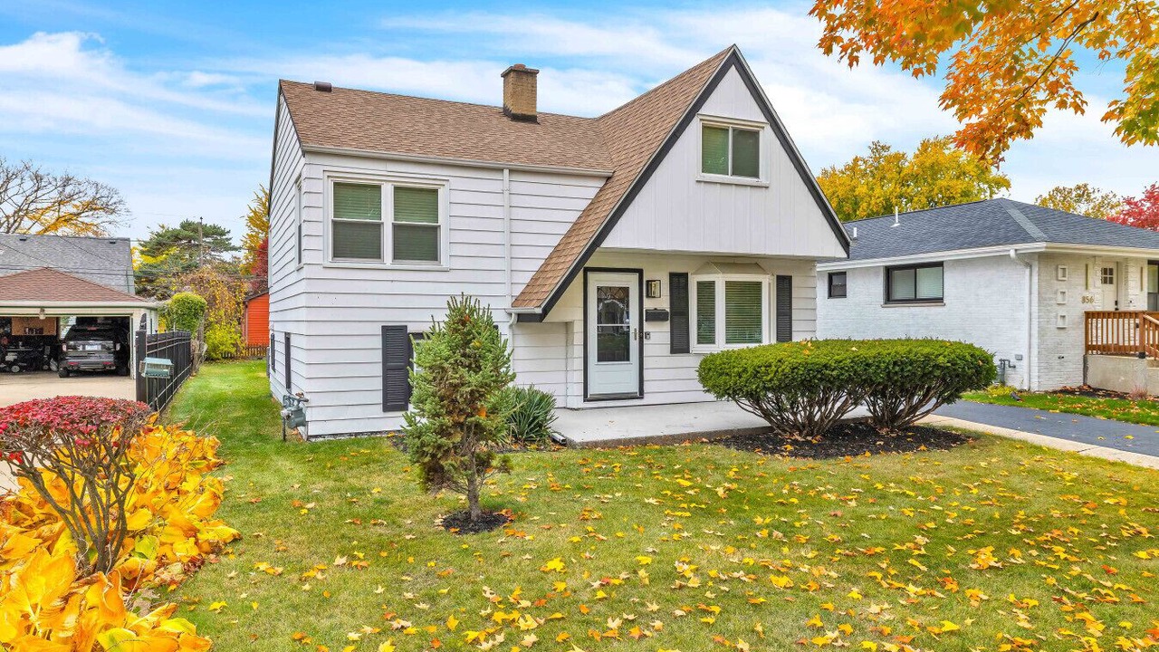 Photo of Outdoor in Elmhurst