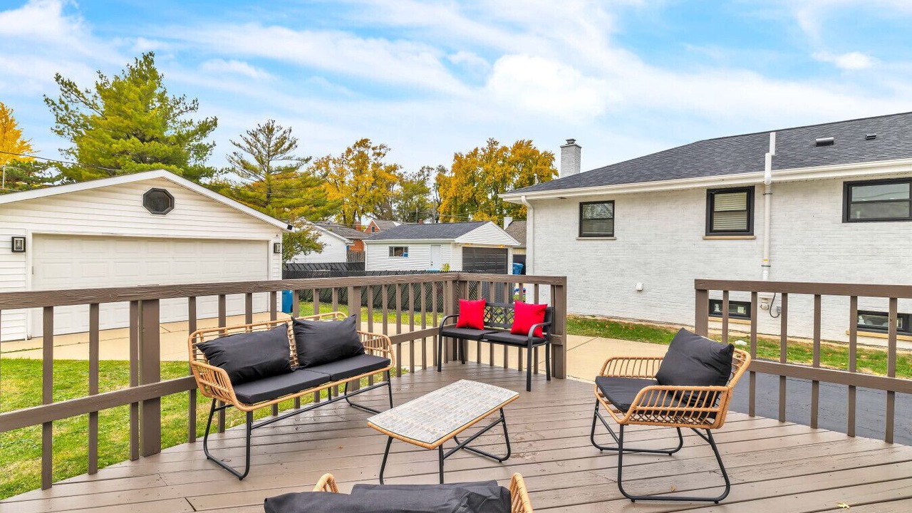 Photo of Patio Balcony in Elmhurst