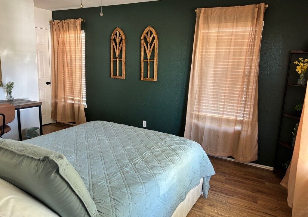 Photo of Bedroom in Woodway