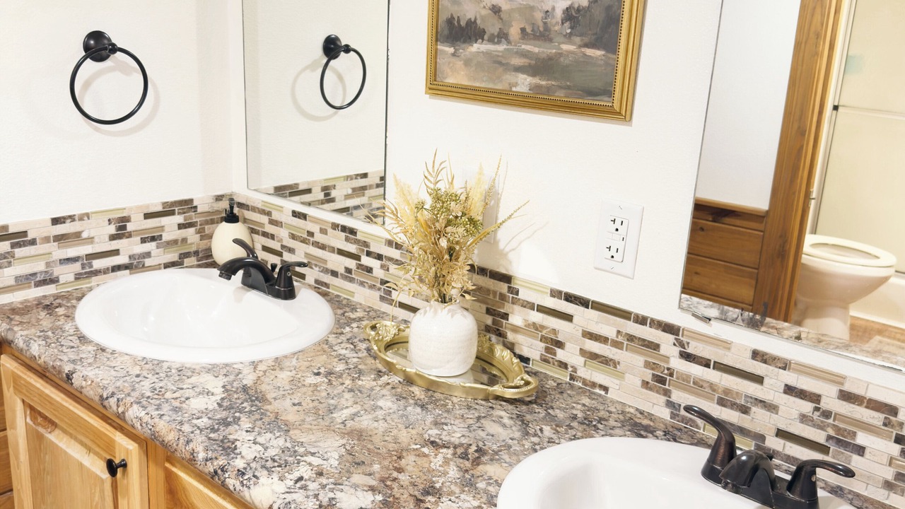 Photo of Bathroom in Willis