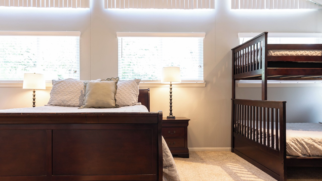 Photo of Bedroom in West Livingston