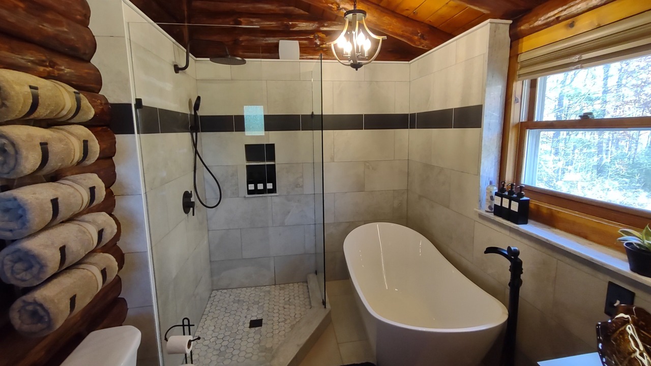 Photo of Bathroom in Waterfall