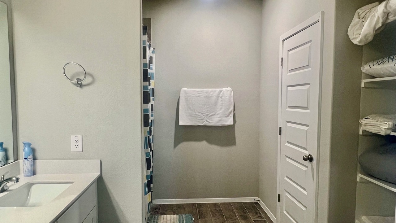 Photo of Bathroom in Elgin