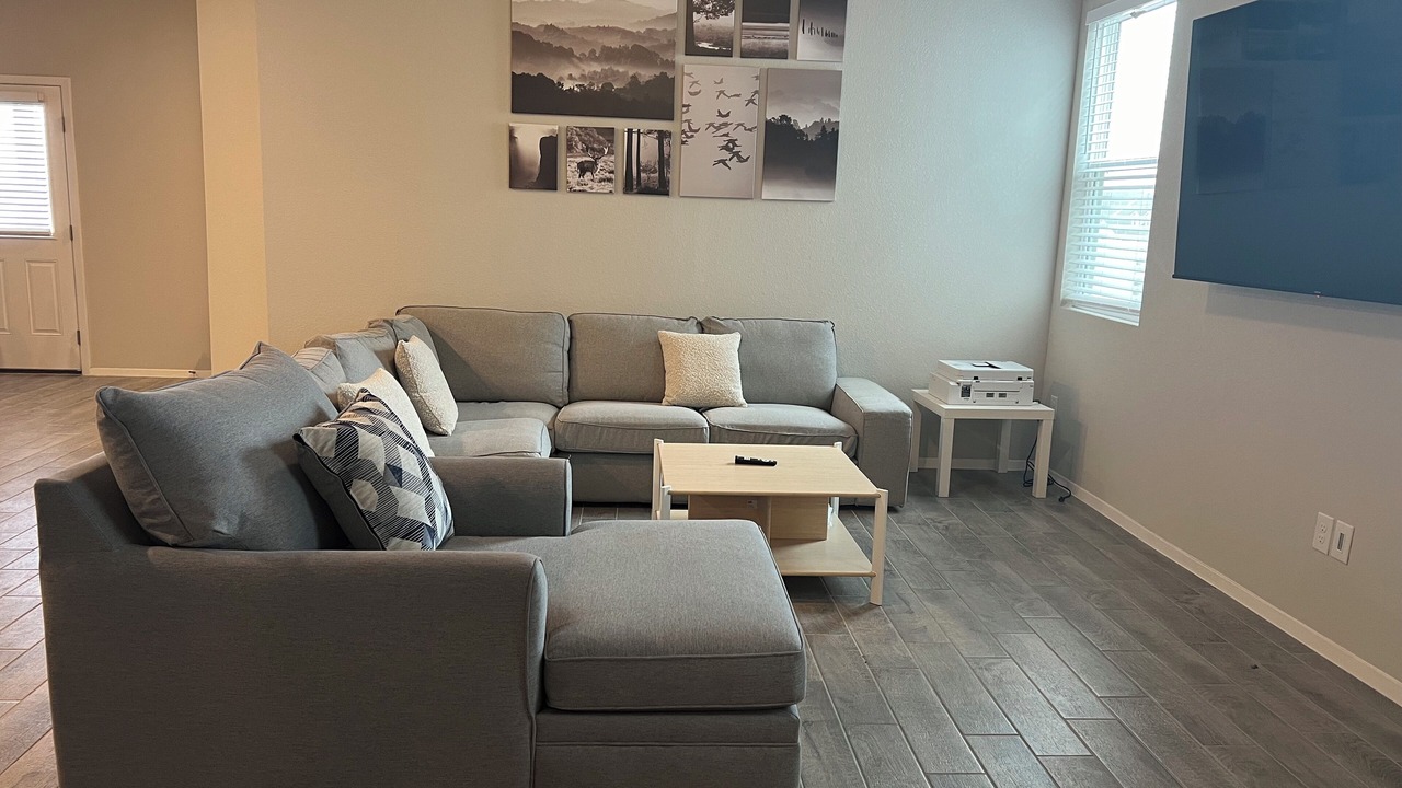 Photo of Livingroom in Elgin
