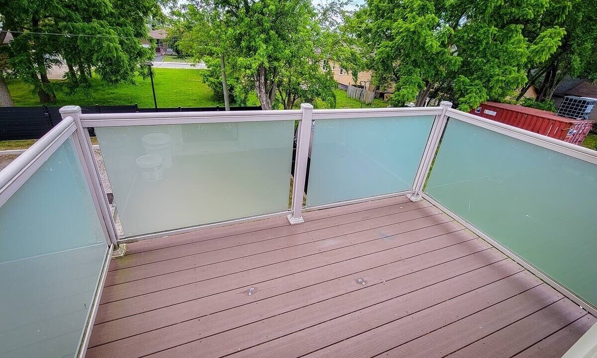 Photo of Patio Balcony in Niagara Falls