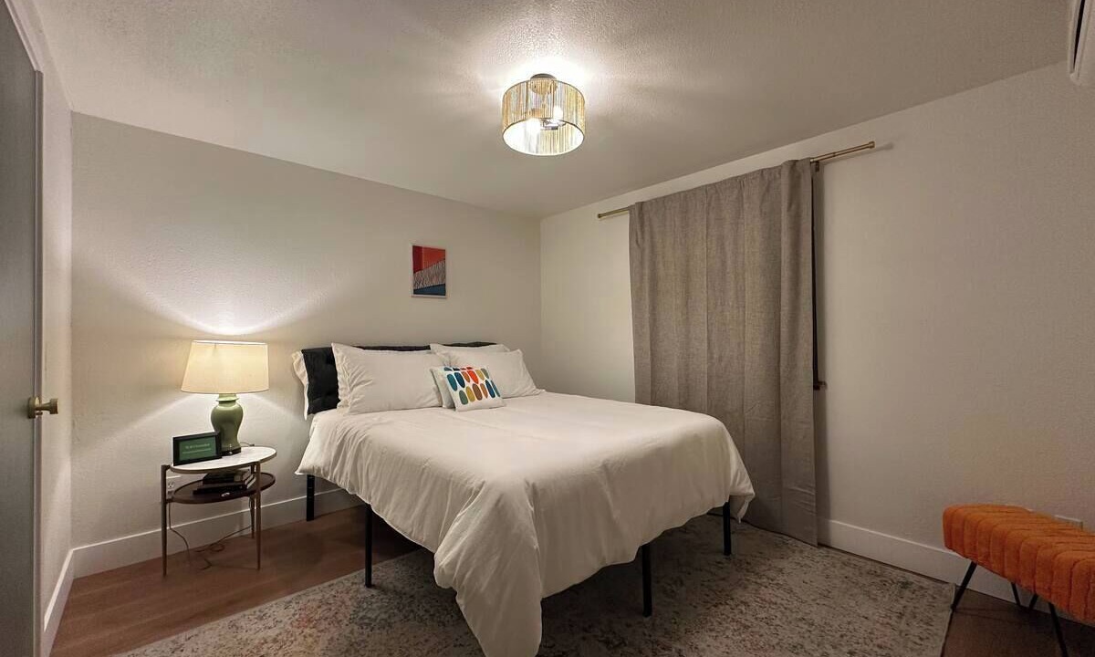 Photo of Bedroom in Myers Flat