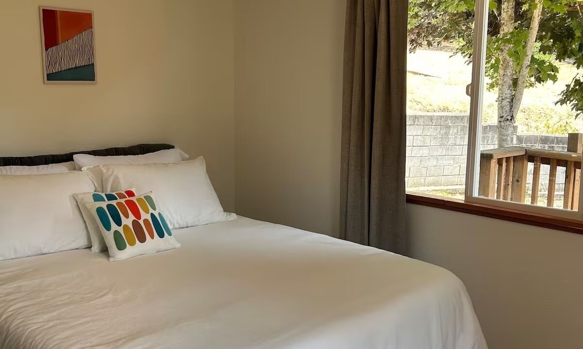 Photo of Bedroom in Myers Flat