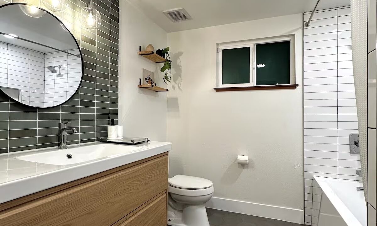 Photo of Bathroom in Myers Flat