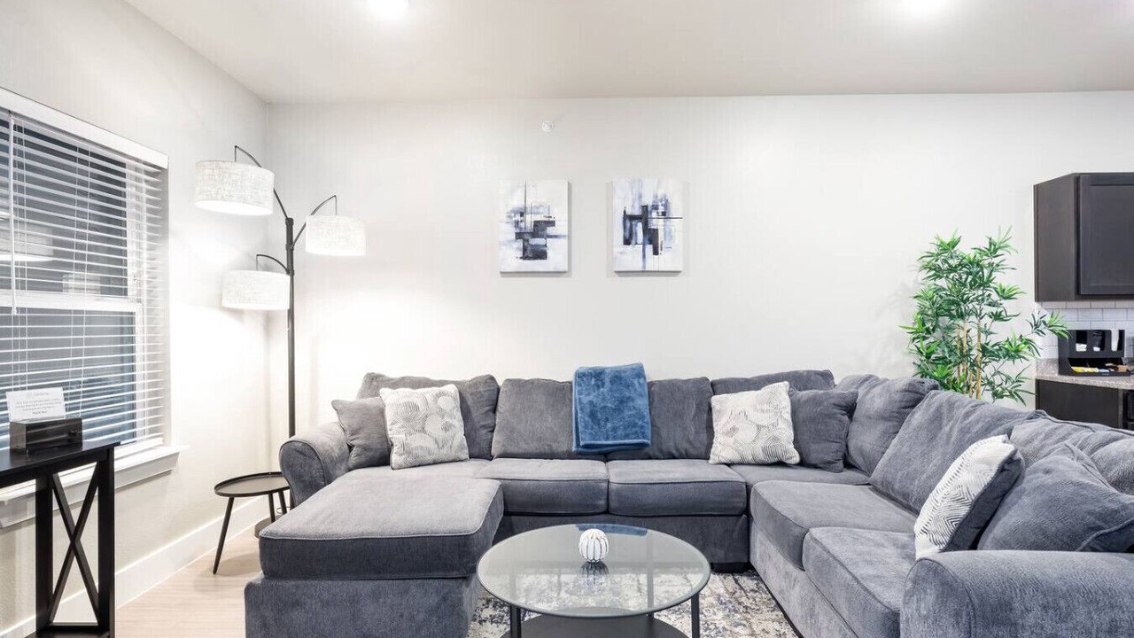Photo of Livingroom in Grand Prairie