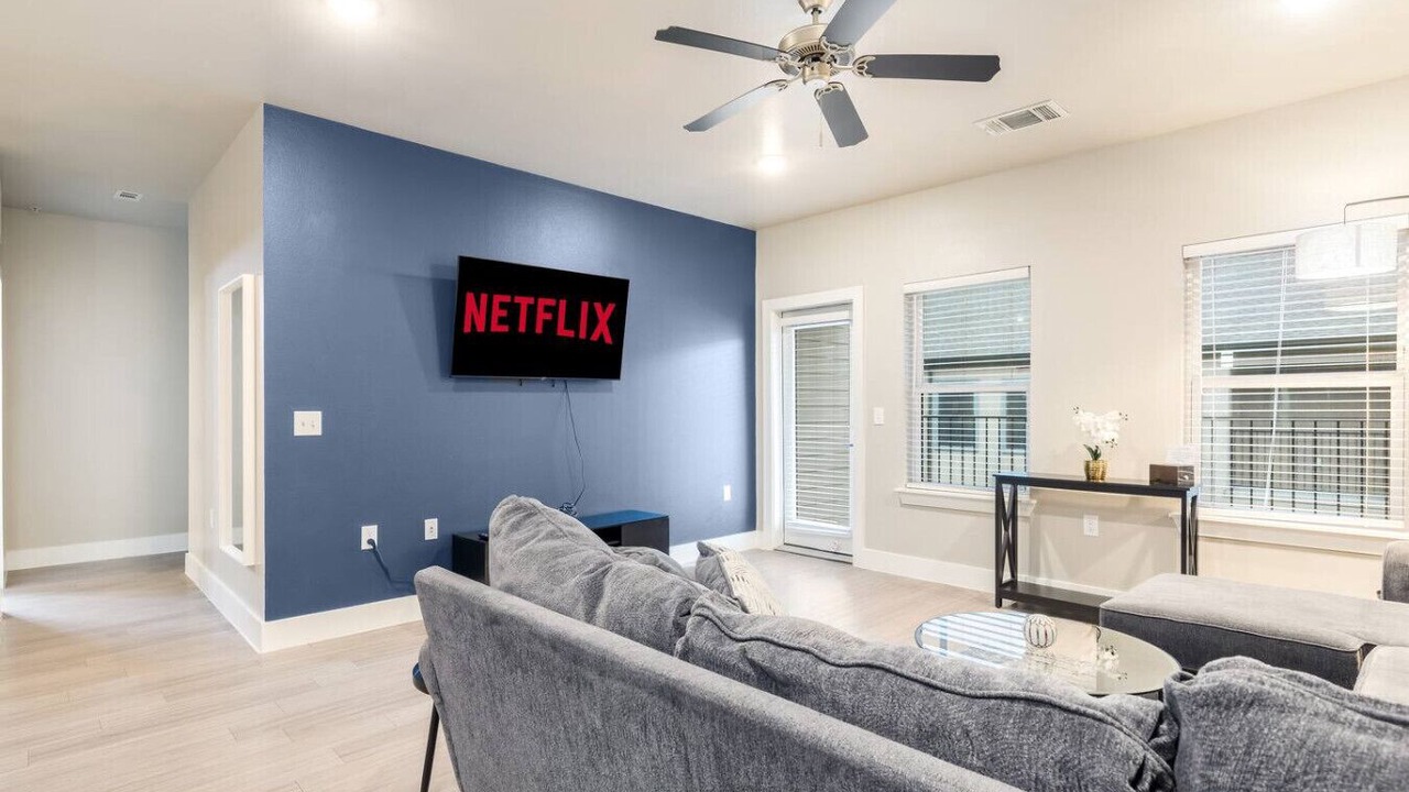 Photo of Livingroom in Grand Prairie