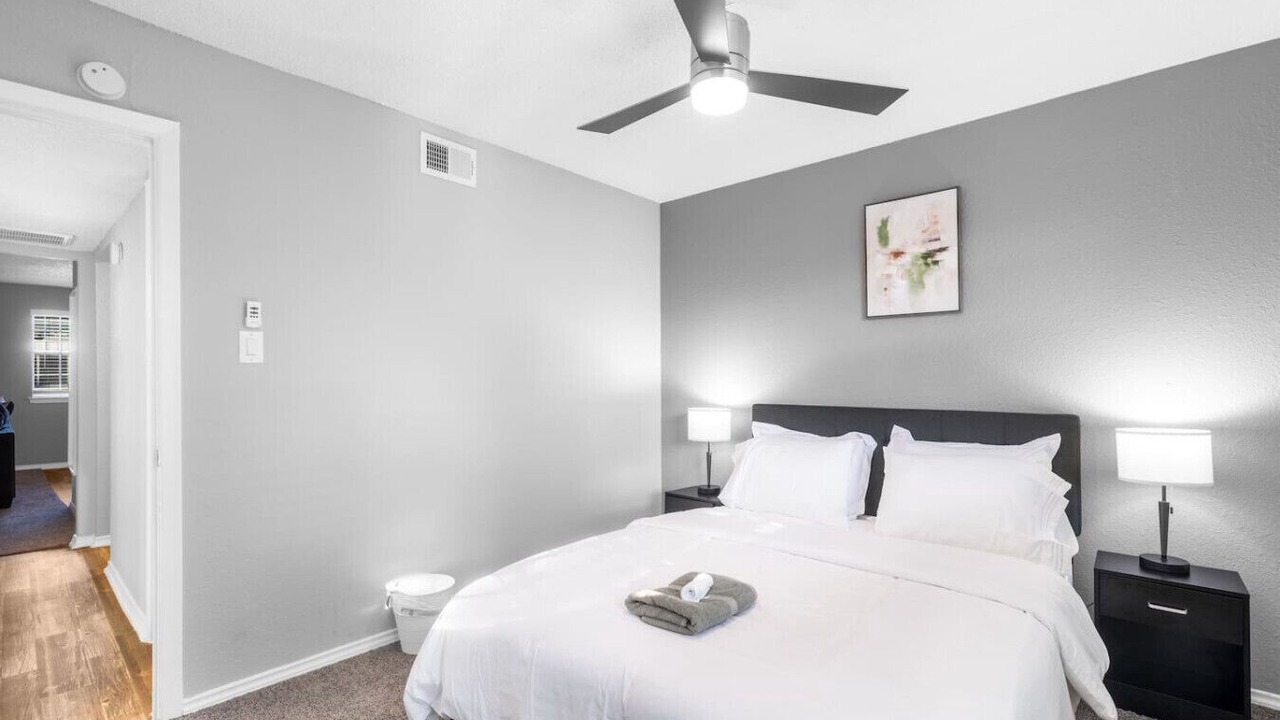 Photo of Bedroom in Central Arlington