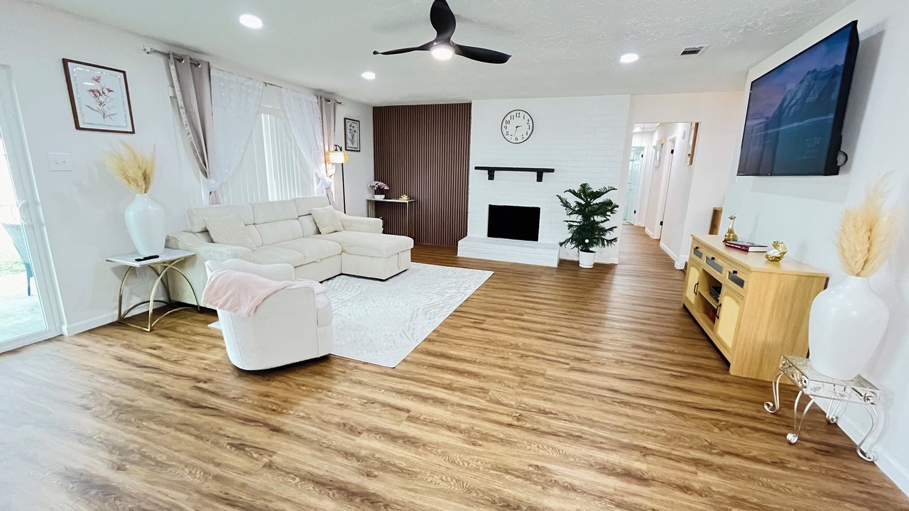 Photo of Livingroom in Houston