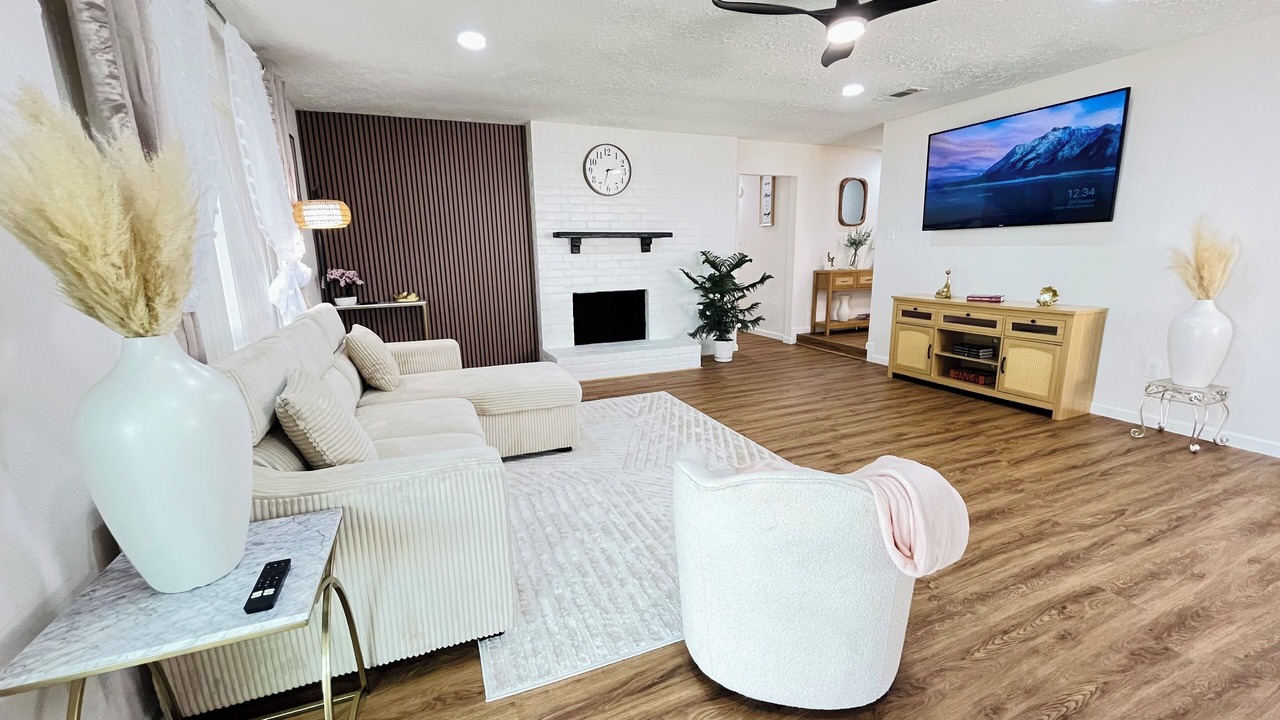 Photo of Livingroom in Houston