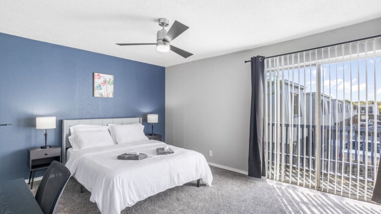Photo of Bedroom in Central Arlington